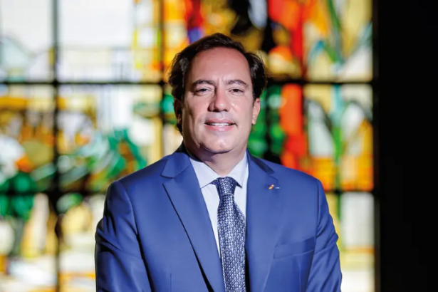 Pedro Duarte Guimarães analisa como o CaixaTem se consolidou como banco digital de massa no cenário pós-pandemia.