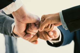 Descubra com Antônio Fernando Ribeiro Pereira como formar equipes de alta performance para impulsionar resultados em empresas de tecnologia pública.