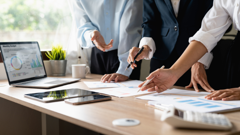 Andre de Barros Faria analisa como alinhar visão estratégica e execução prática para impulsionar resultados sustentáveis nas empresas.